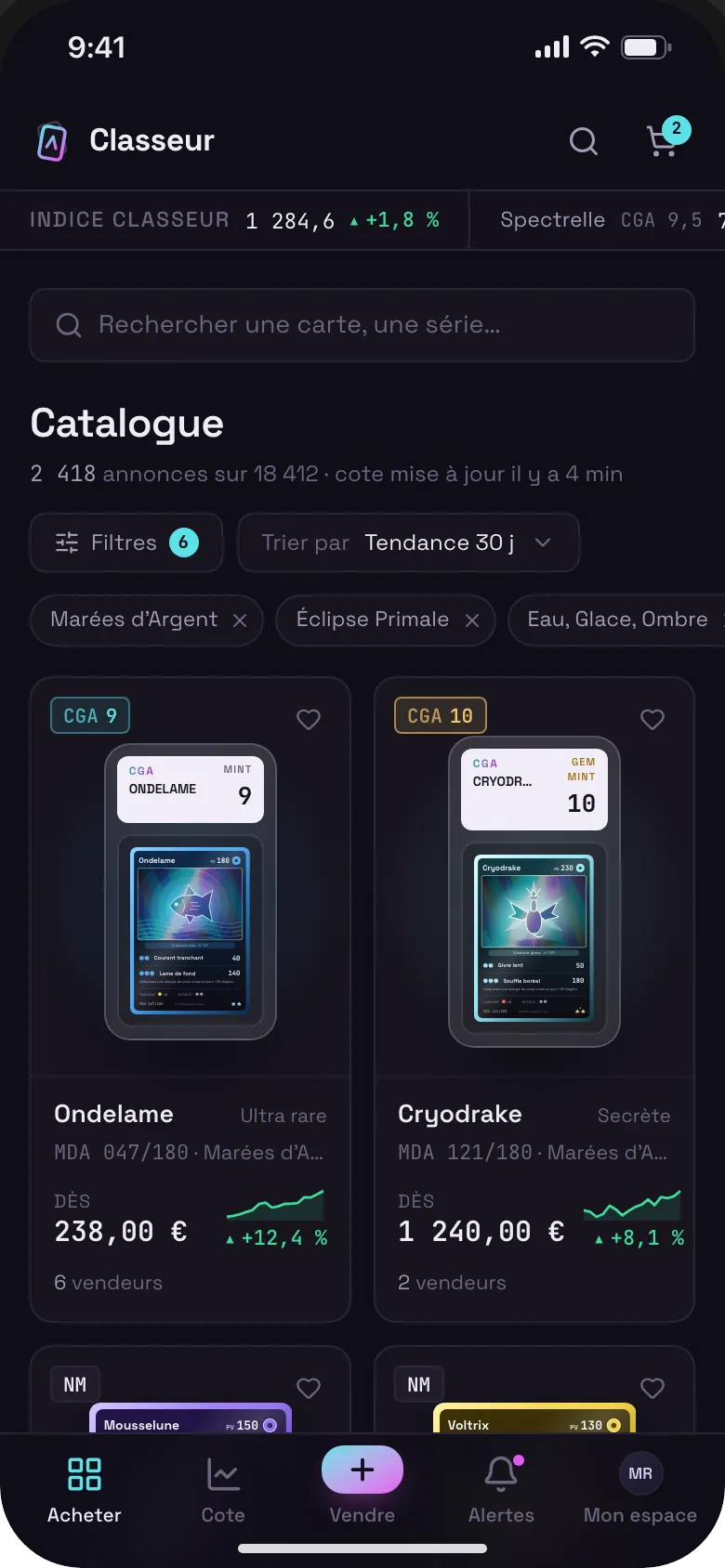 Catalogue sur téléphone : recherche, filtres actifs à faire défiler, cartes sur deux colonnes et barre d’onglets en bas.